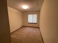 358 Bradley Woods Ct NW photo'