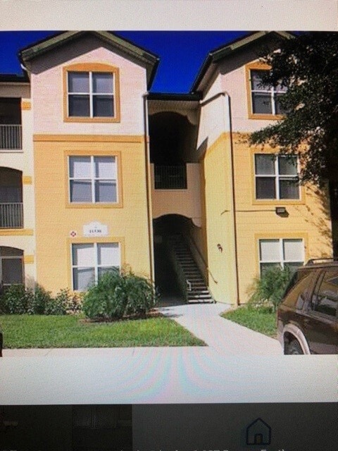 property at 11530 Villa Grand