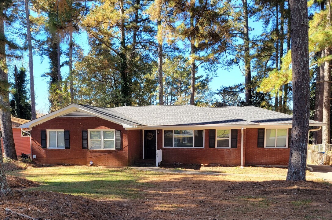 1831 Shepherd Cir SW in Atlanta, GA - Building Photo