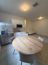 2832 SE 23rd Ave in Homestead, FL - Building Photo - Building Photo