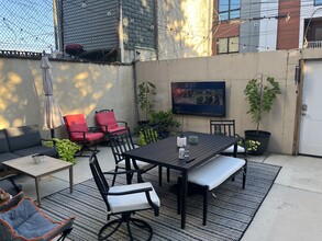 1702 W Girard Ave, Unit 1 in Philadelphia, PA - Building Photo - Building Photo