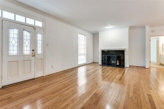 3208 Cole Ave in Dallas, TX - Building Photo - Building Photo
