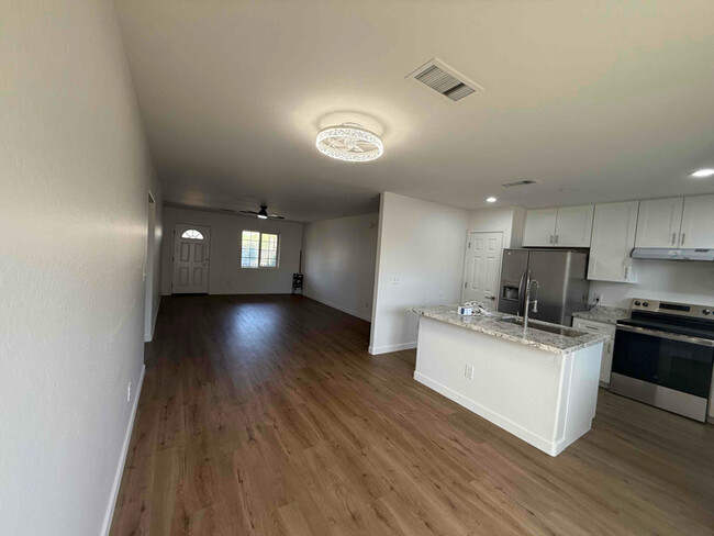 property at 2702 E Juniper Ave