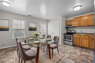 3324 Kansas Ave in Norfolk, VA - Foto de edificio - Building Photo