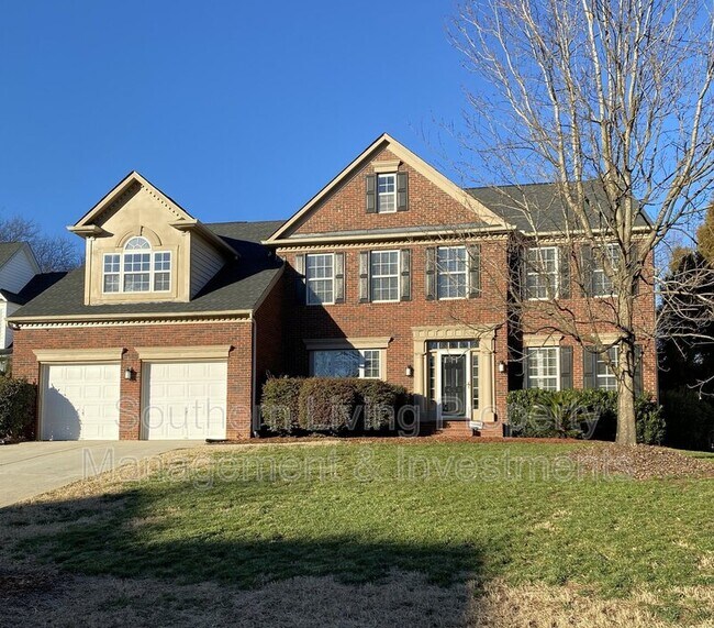 property at 605 Queenswater Ln