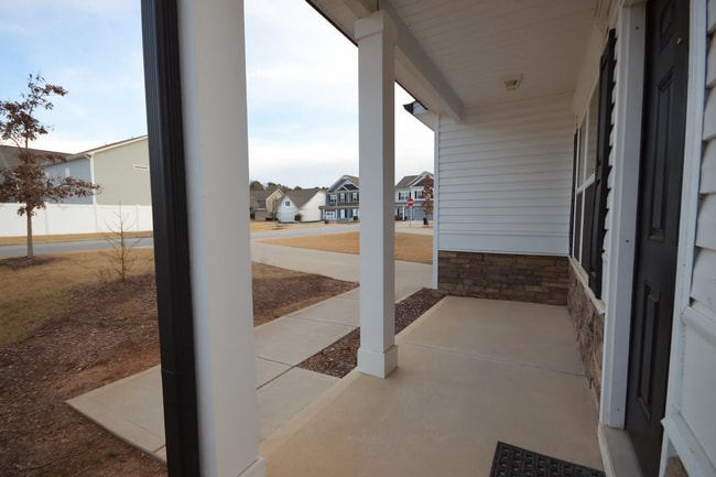 103 Memorial Ct in Clayton, NC - Building Photo - Building Photo