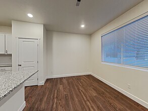 8111 125th St E in Puyallup, WA - Building Photo - Building Photo