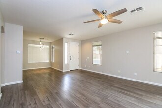 1990 E Browning Pl in Chandler, AZ - Foto de edificio - Building Photo