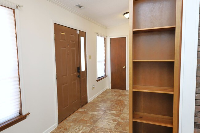 910 Madison Ave in Valdosta, GA - Building Photo - Building Photo