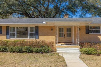 202 Confederate Dr N in Spanish Fort, AL - Building Photo - Building Photo