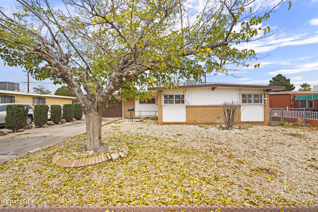 5113 Jerry Dr in El Paso, TX - Building Photo - Building Photo