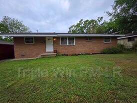 5425 Chauvin Dr in North Little Rock, AR - Building Photo