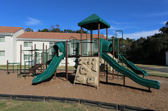 Sutton Place Apartments in Ocala, FL - Building Photo - Building Photo