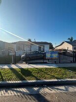 1214 1/2 W 90th Pl in Los Angeles, CA - Building Photo