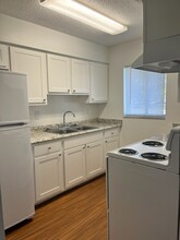 Laurel Hills Villas, a 55+ Community in Orlando, FL - Building Photo - Building Photo