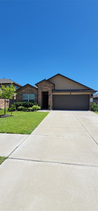 5977149185 A in Missouri City, TX - Building Photo