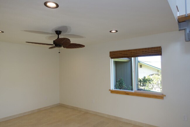 198 Kupuna St-Unit -198 A Kupuna Street: Studio w/loft in Kihei, HI - Building Photo - Building Photo
