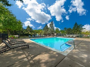 Park Lane Apartments in Southfield, MI - Building Photo - Building Photo