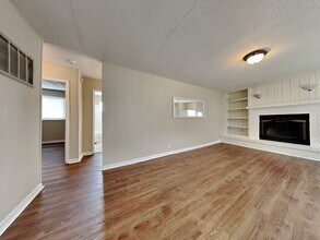 457 Park Dr in Greenwood, IN - Building Photo - Building Photo