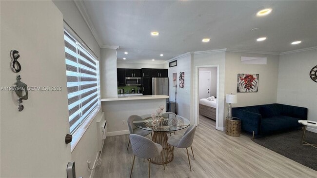 10004 E Bay Harbor Dr