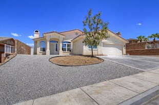 67968 Whitney Ct in Desert Hot Springs, CA - Building Photo