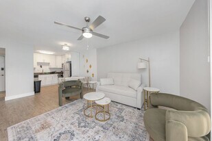 4403 W Cleveland St, Unit SI ID1365973P in Tampa, FL - Building Photo