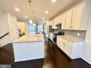 8119 Dalton Wy in Severn, MD - Building Photo - Building Photo