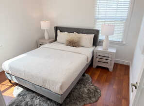 5605 Kinston Ave, Unit 5605 in Culver City, CA - Building Photo - Building Photo