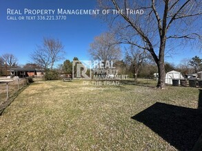 2113 Edmond Dr in Greensboro, NC - Building Photo - Building Photo