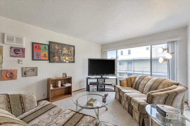 455 Crescent St in Oakland, CA - Building Photo - Building Photo