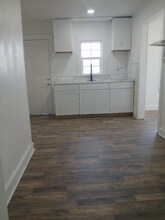 1903 Washington St in Commerce, TX - Building Photo - Building Photo