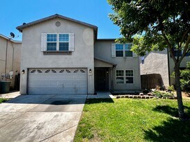 1230 Sunup Dr in Merced, CA - Building Photo