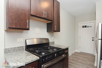 711 W Brompton Ave, Unit A01K in Chicago, IL - Building Photo - Building Photo
