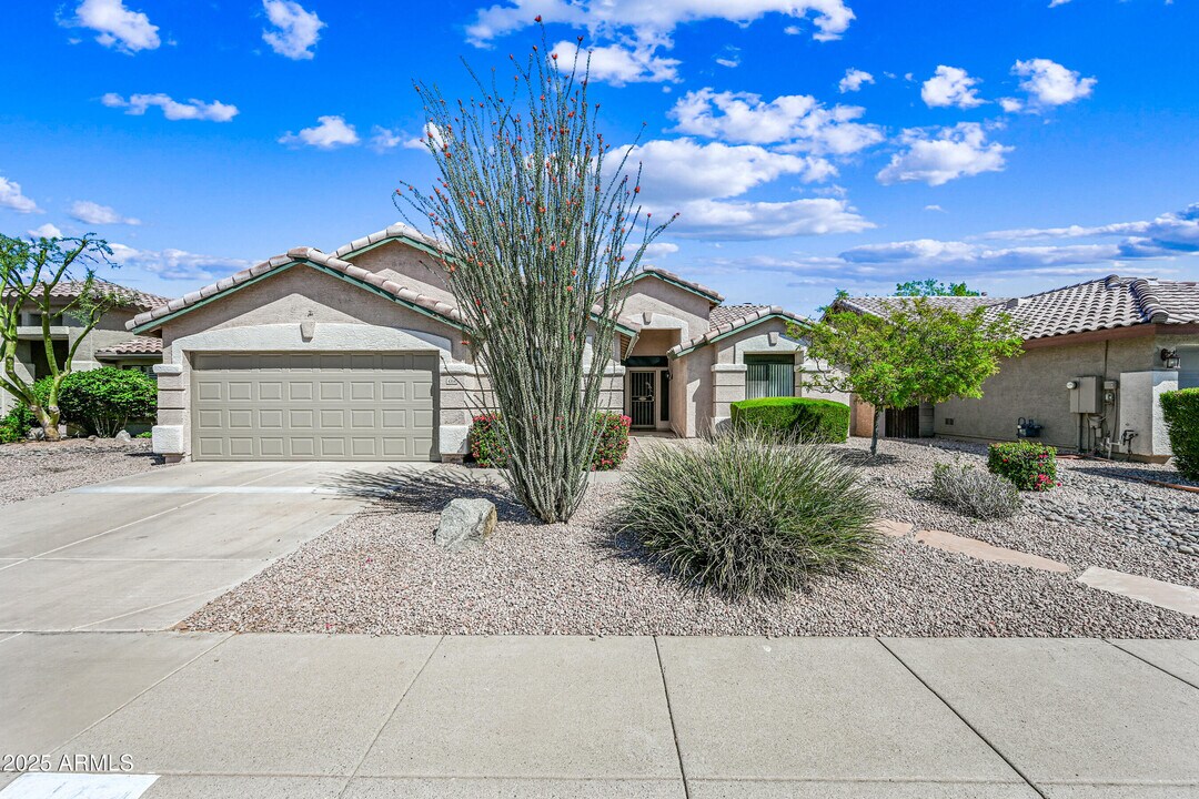 4354 E Danbury Rd in Phoenix, AZ - Building Photo