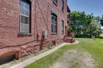 698 Wilson Ave in St. Paul, MN - Building Photo - Building Photo