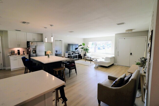 5417 Ferrol Dr in Winter Park, FL - Foto de edificio - Building Photo