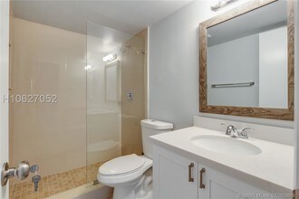 7750 Taft St-Unit -6 in Pembroke Pines, FL - Building Photo - Building Photo