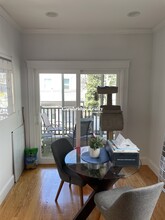 65A Oak St, Unit 2A in Somerville, MA - Foto de edificio - Building Photo