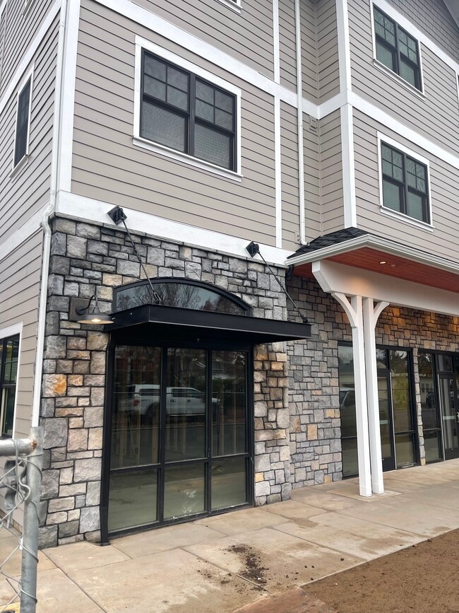 533 4th Ave SW, Unit 201