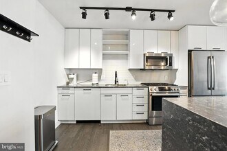 70 N St SE, Unit 913 in Washington, DC - Building Photo - Building Photo