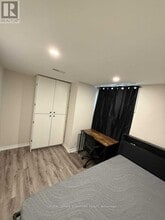 4050 Dunmow Crescent in Mississauga, ON - Building Photo - Building Photo