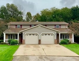 4880 S 69th St in Greenfield, WI - Building Photo