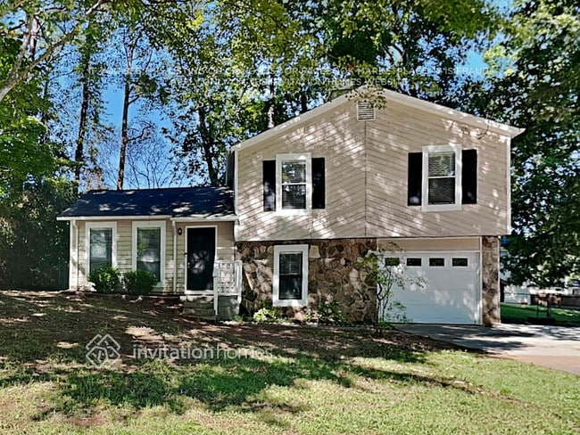 property at 939 Bermuda Ct