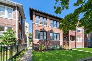3318 W Cullom Ave, Unit 2nd Floor in Chicago, IL - Building Photo
