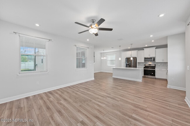 117 Redbud Ln in Yulee, FL - Building Photo - Building Photo