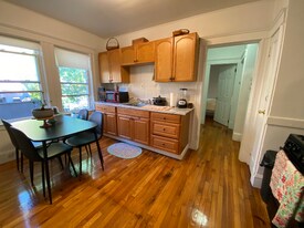 524 Hyde Park Ave in Boston, MA - Building Photo