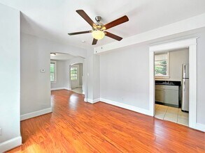 1955 N Cleveland St in Arlington, VA - Building Photo - Building Photo