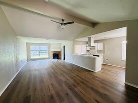 3304 Hanover Dr in Arlington, TX - Building Photo