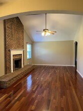 9010 Hedgewood Dr in Brentwood, TN - Foto de edificio - Building Photo