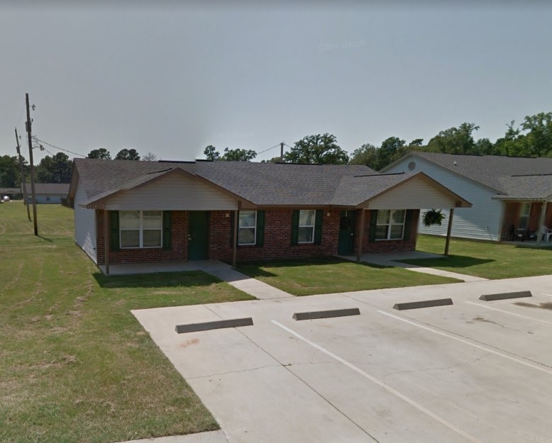 Camelot Apartments in Shreveport, LA - Building Photo